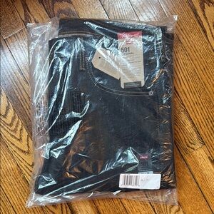 Levi's 501 Dark Denim Jeans Shrink to Fit Size: 34x34